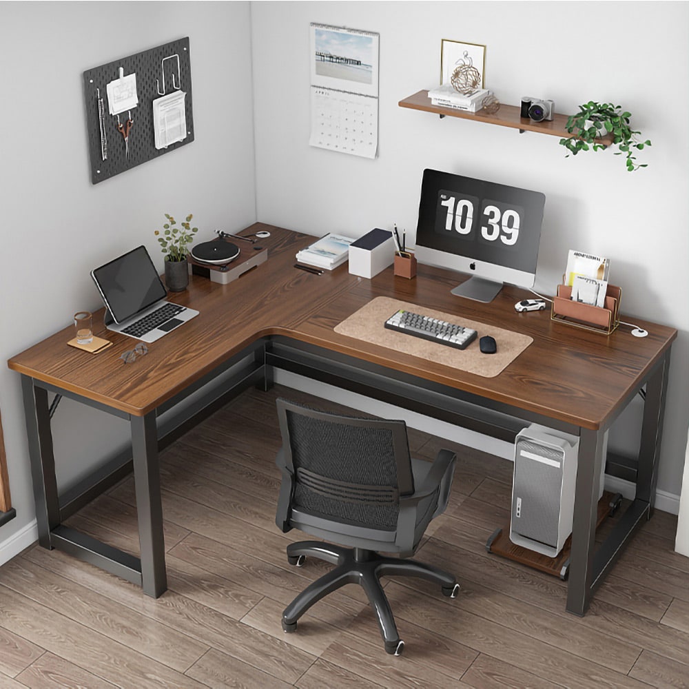Hörnskrivbord med svarta ben 120x140cm