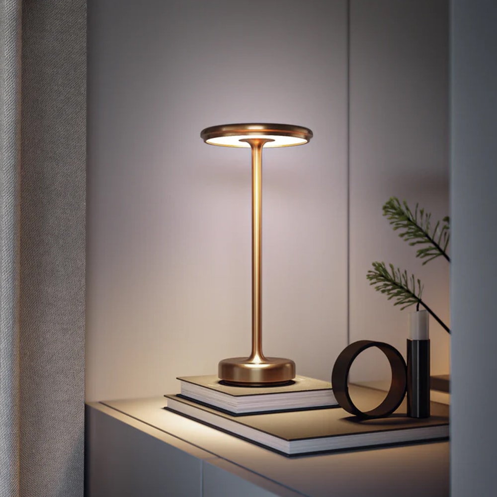 Copenhagen bordslampa med justerbar LED och uppladdningsbart batteri - Guld